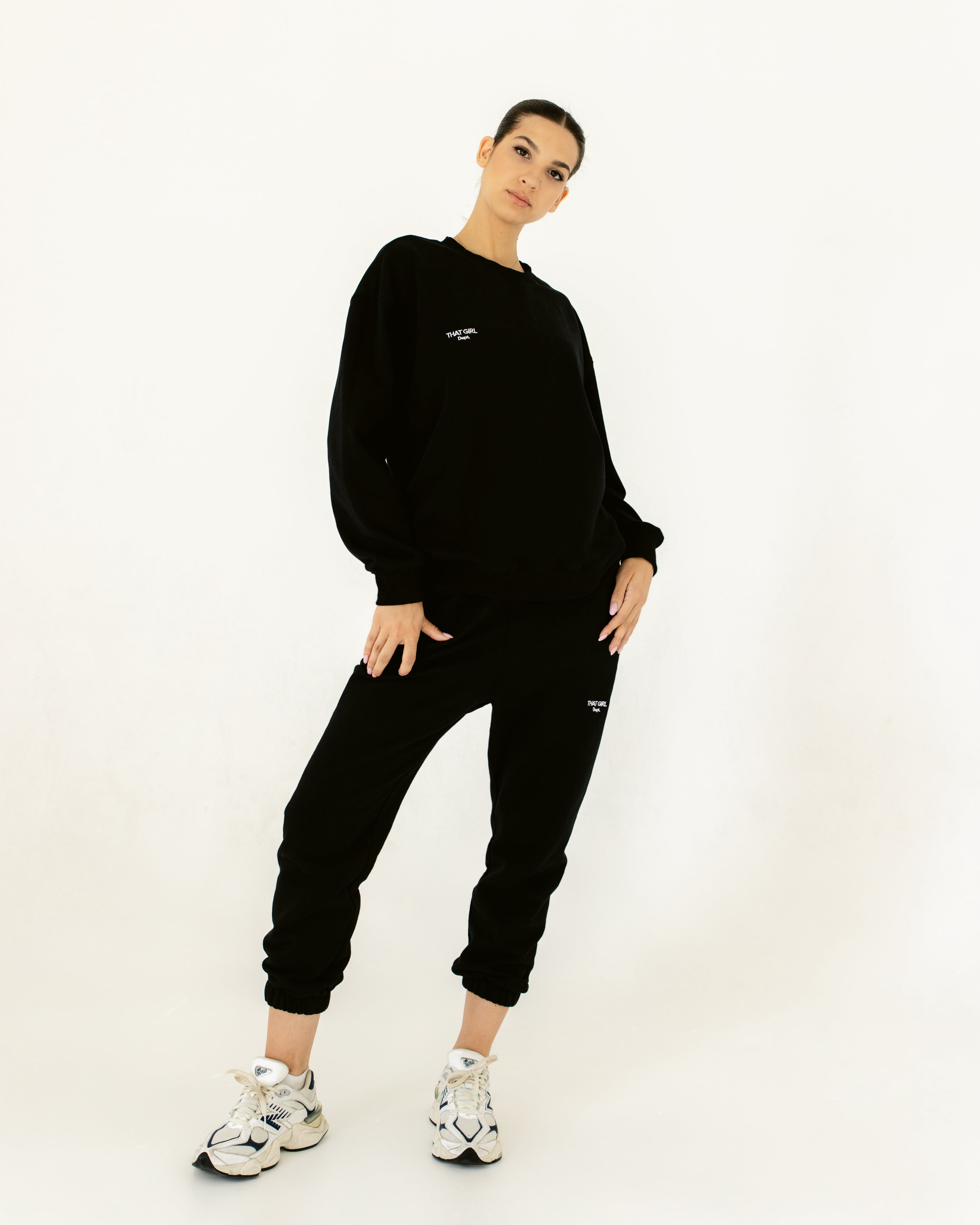 THAT GIRL SWEATSHIRT SET - Eclipse Black