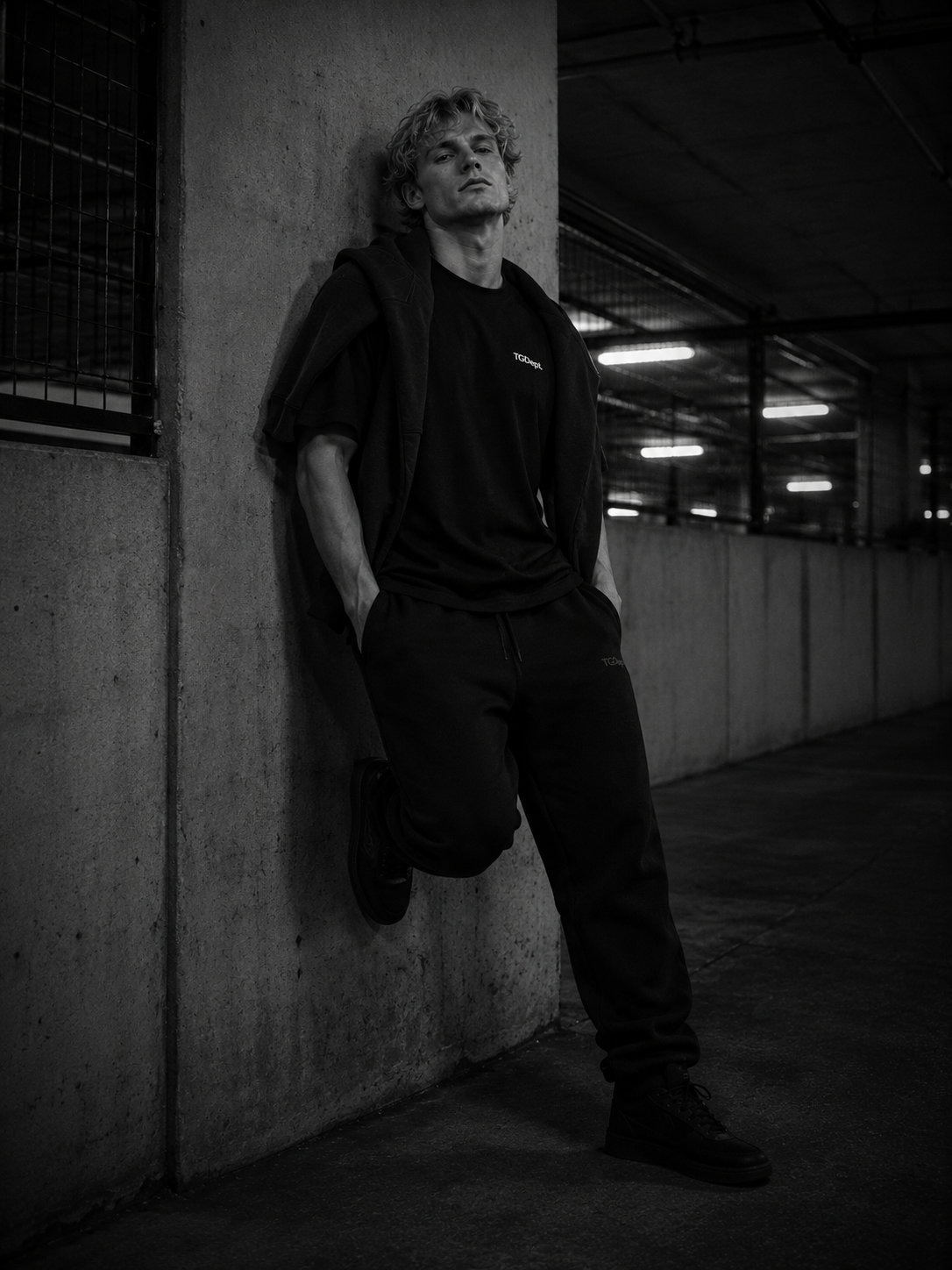Eclipse Black - Oversized Tee