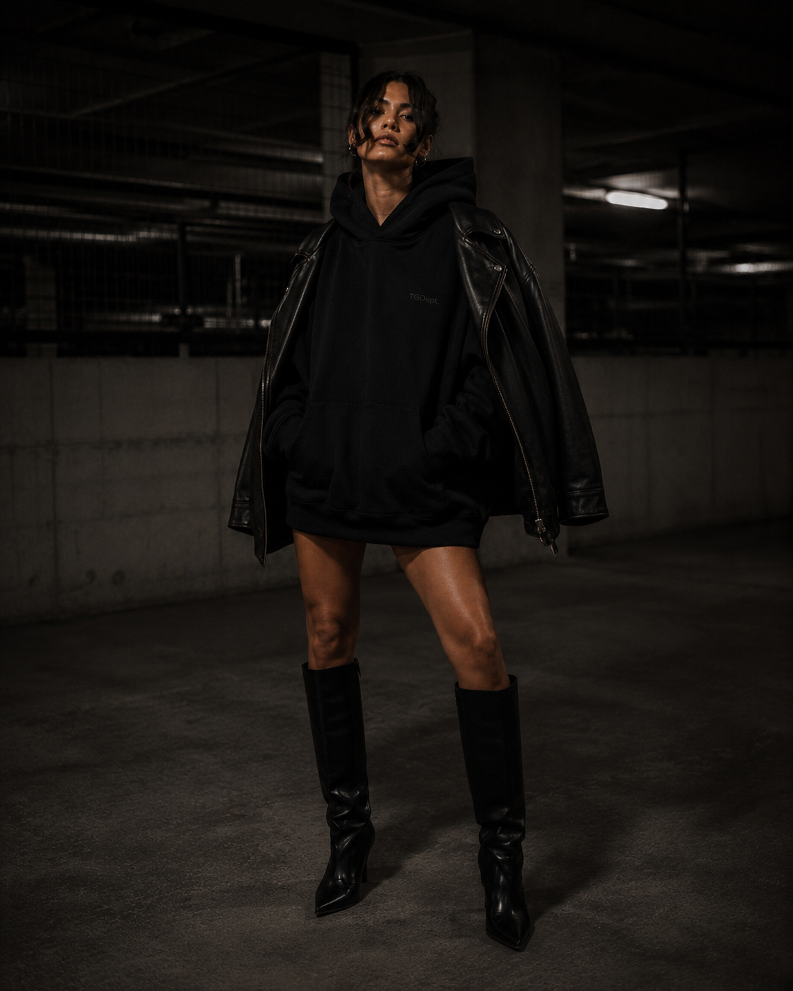 Eclipse Black - Hoodie - Focused.