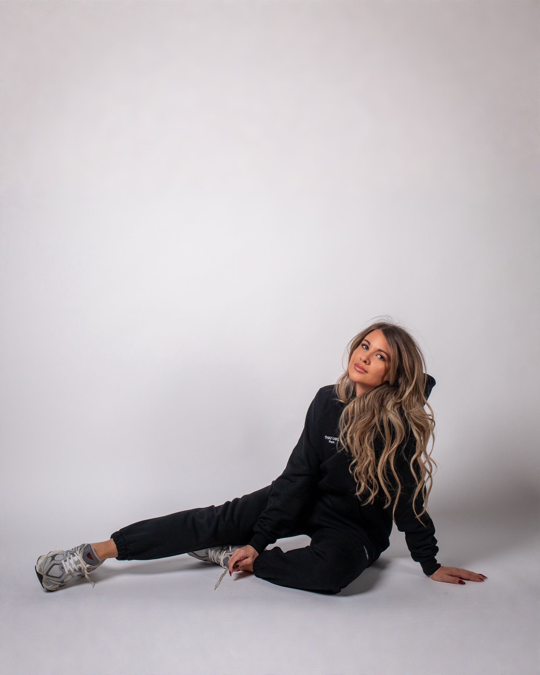 THAT GIRL DEPT. Main Character Always Hoodie