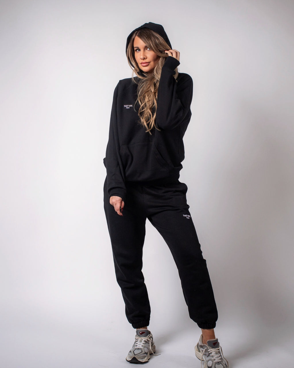 THAT GIRL DEPT. Main Character Always Hoodie