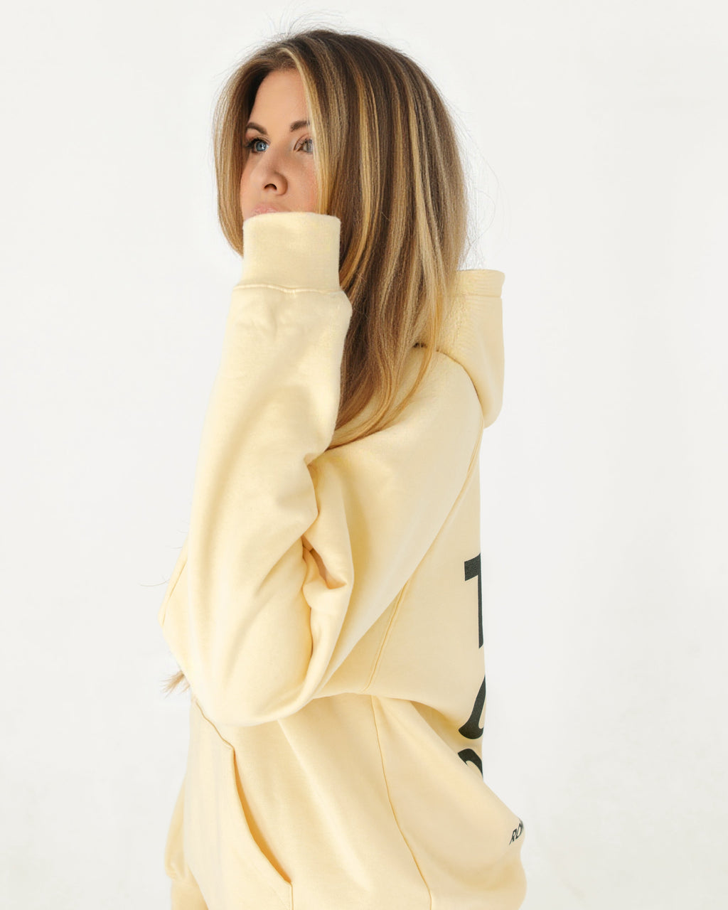 THAT GIRL DEPT. Romanticize Your Chaos  Hoodie