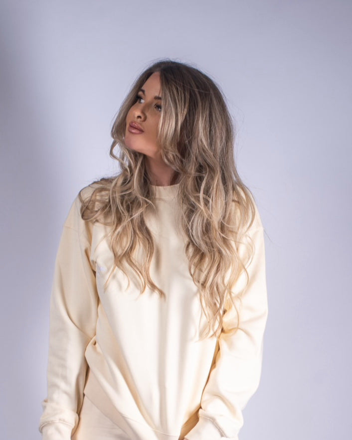 THAT GIRL SWEATSHIRT SET - Moonstone Beige