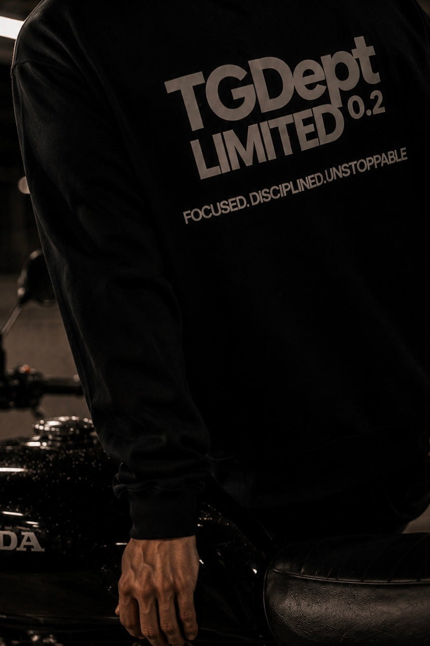 ECLIPSE BLACK - SWEATSHIRT SET - FOCUSED.