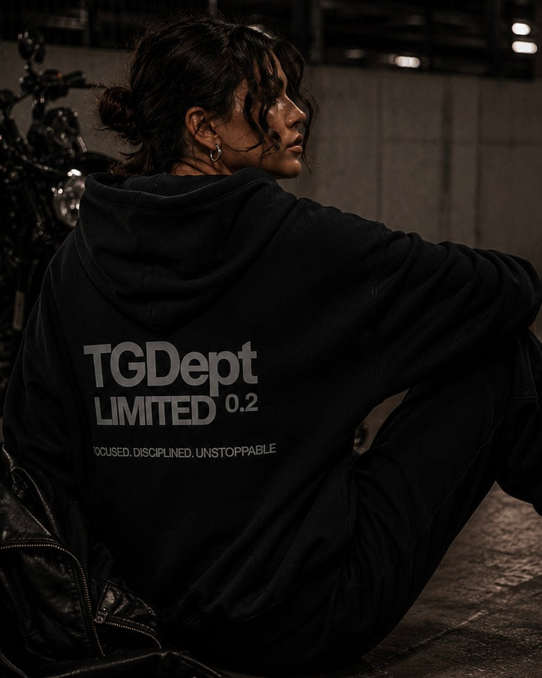ECLIPSE BLACK - HOODIE SET - FOCUSED