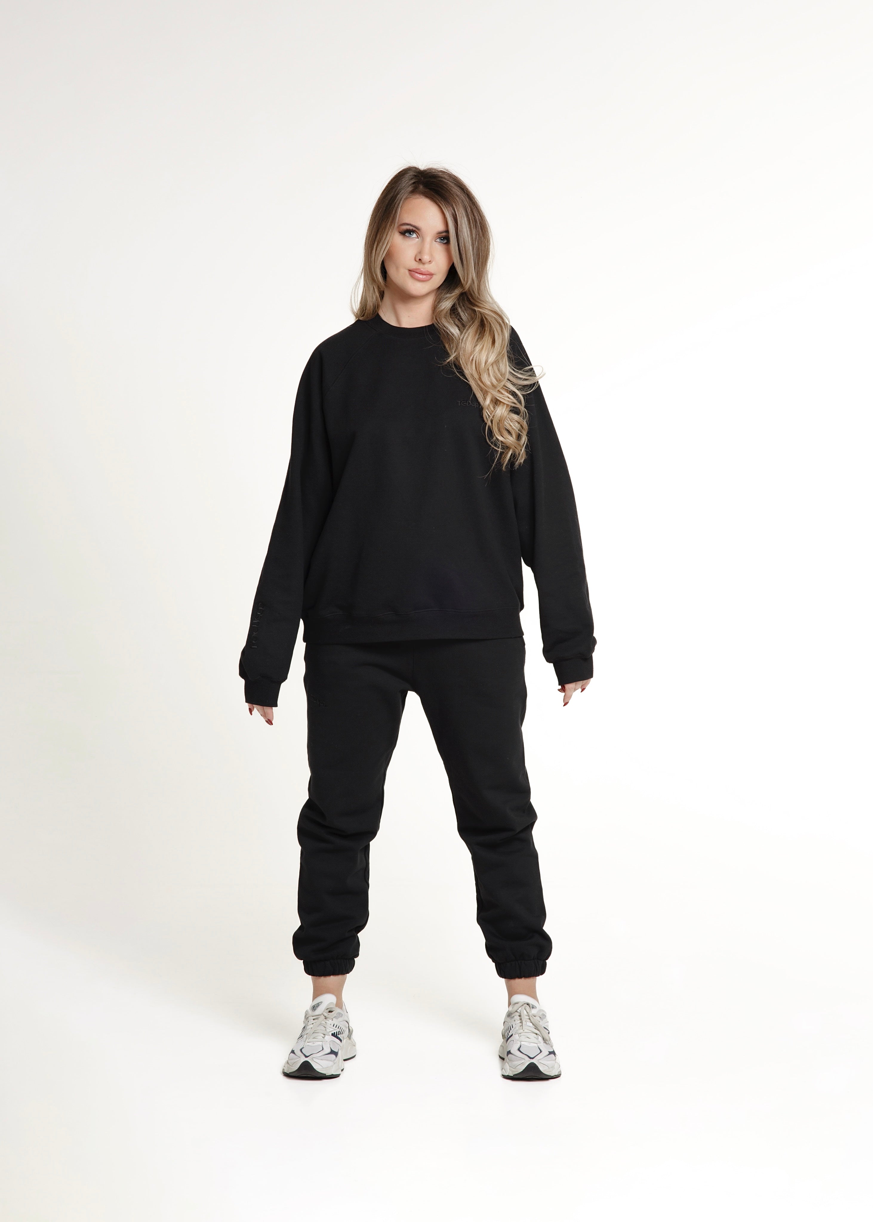 Focused. Sweatshirt Set - Eclipse Black - Drop 0.2