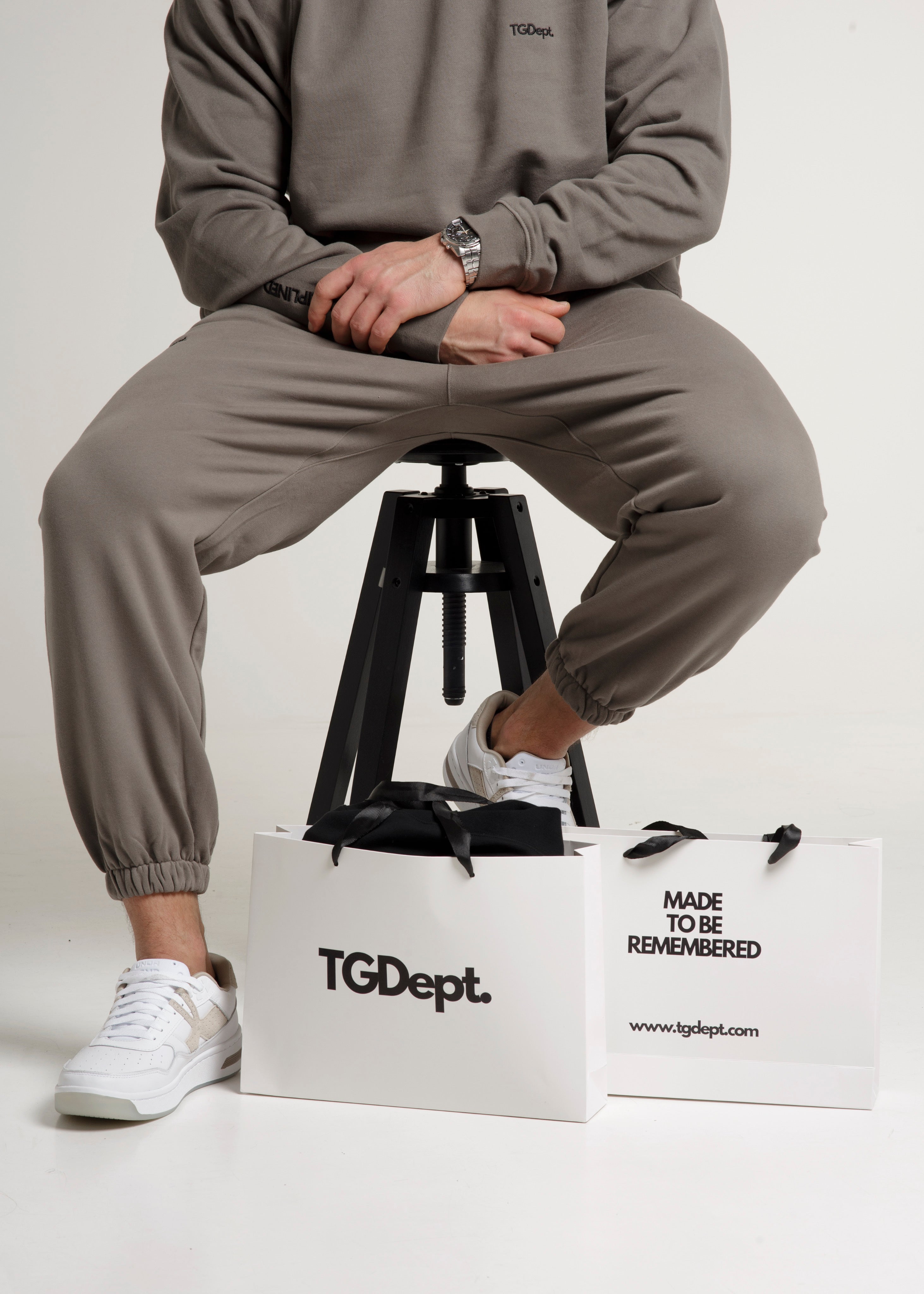 Disciplined. Sweatshirt Set - Drop 0.2