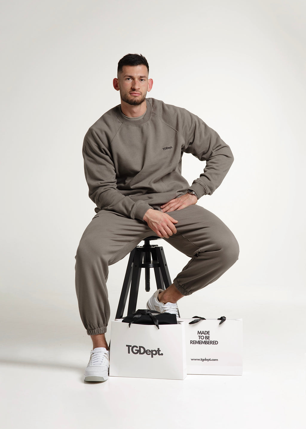 Disciplined. Sweatshirt Set - Drop 0.2